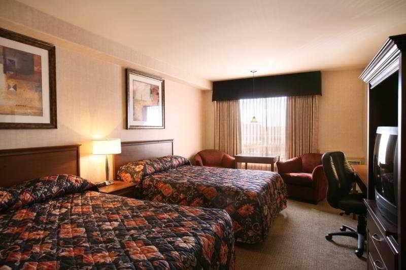 Sandman Hotel Calgary Airport Oda fotoğraf