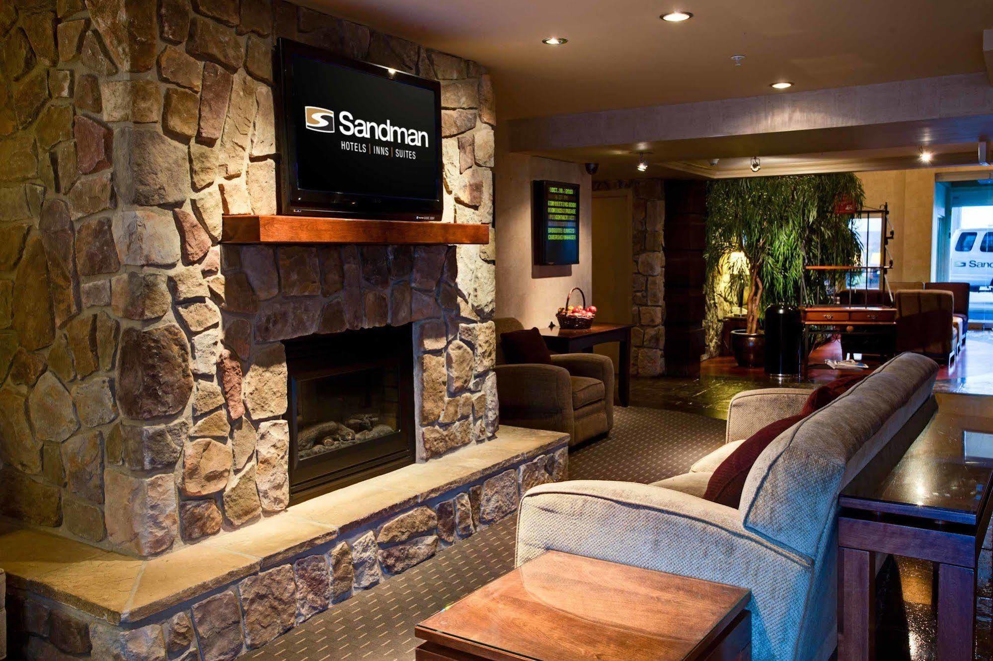 Sandman Hotel Calgary Airport Dış mekan fotoğraf